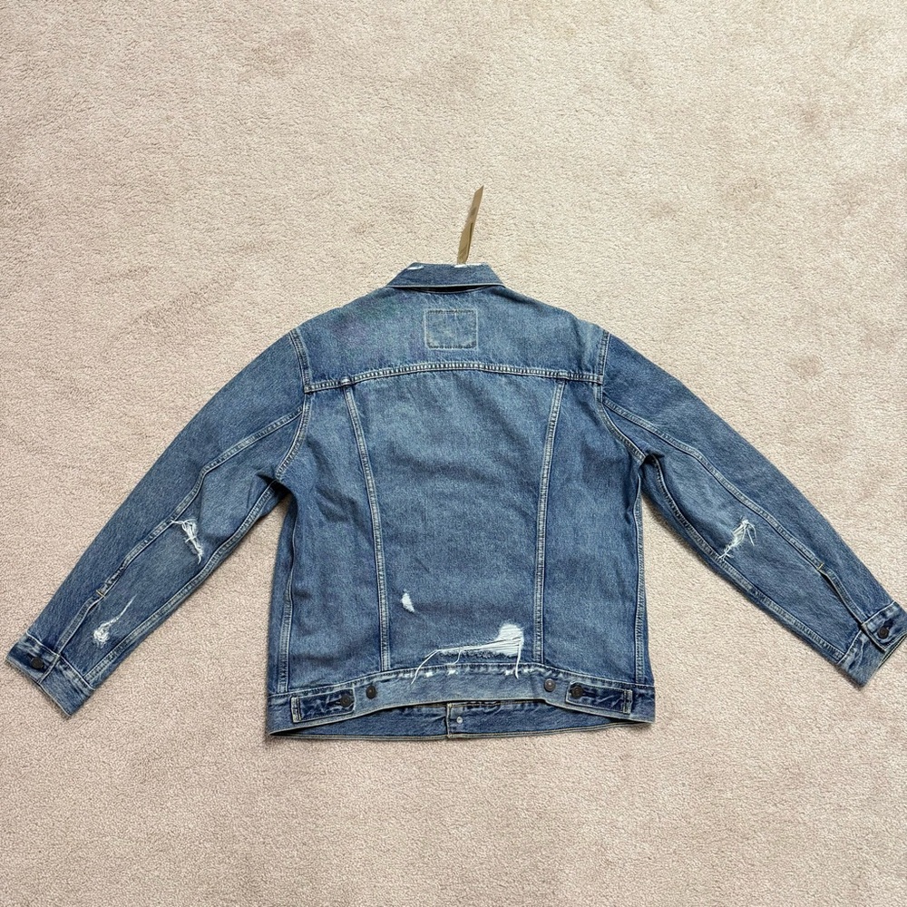 Levi's Men's Blue Distressed Denim Jacket - Picture 4 of 6